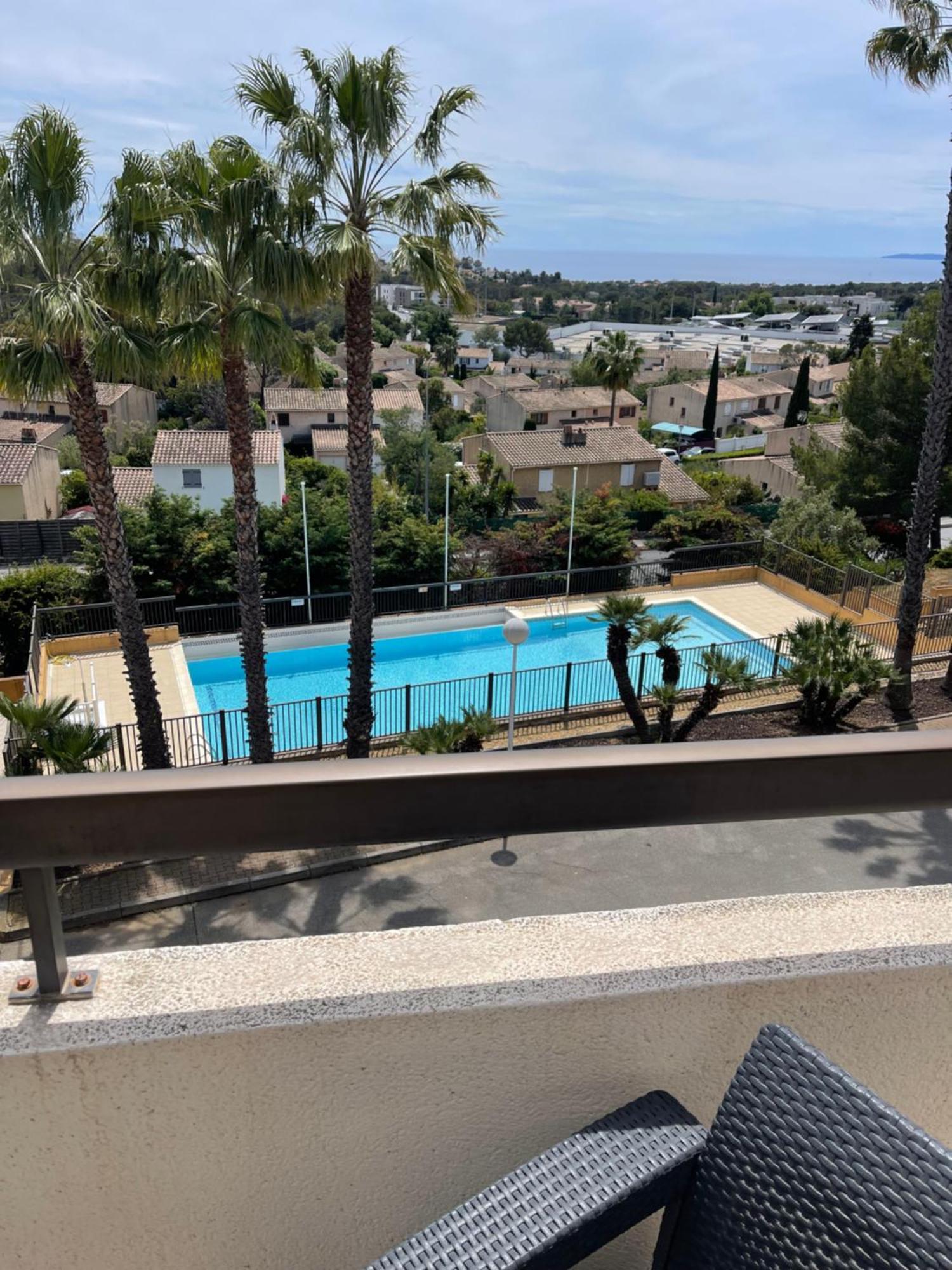 Appartement Vue Exceptionnelle Saint-Raphaël Buitenkant foto